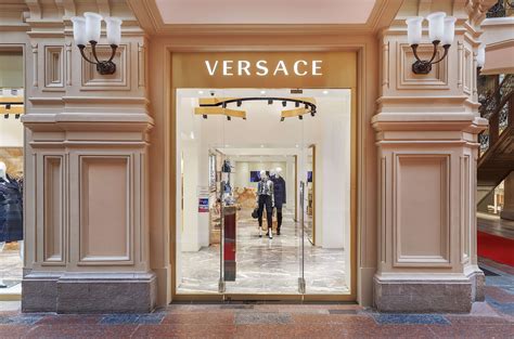 versace nearby store